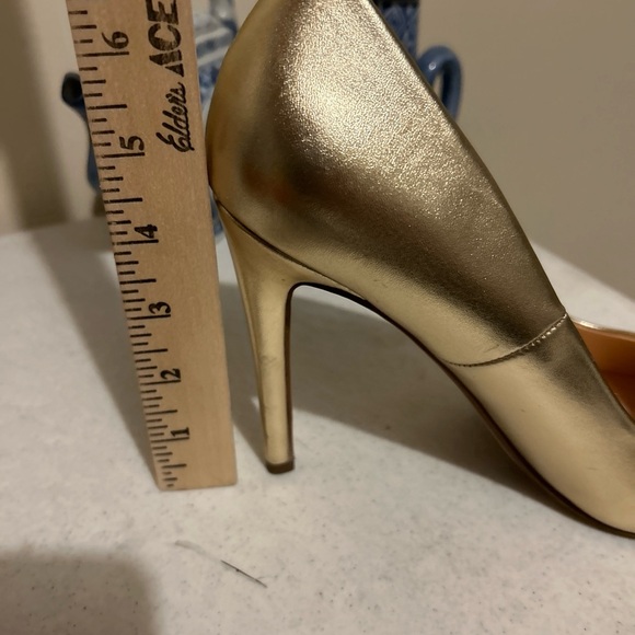 Y Not? Gold Heels Shoes Women’s 10M 4 Inch Heels Dressy Shiny Closed Pointed Toe - Picture 12 of 12